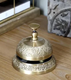Bordklokke med guld udtryk