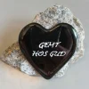 GEMT HOS GUD, Sort Glashjerte På Granitsten