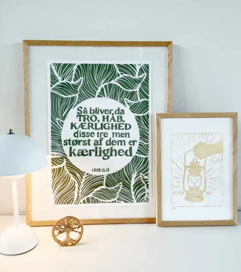 Linoleumstryk: Tro, Håb og Kærlighed, A3 Plakat, Flaskegrøn