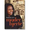 Omfavnet af et moderhjerte af Carolyne Kaddu Rasmussen