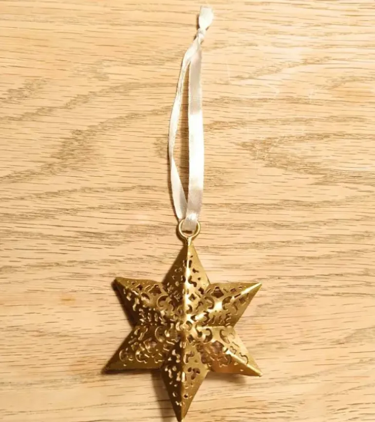 Ophæng, Stjerne guld med hulmønster, 8 cm