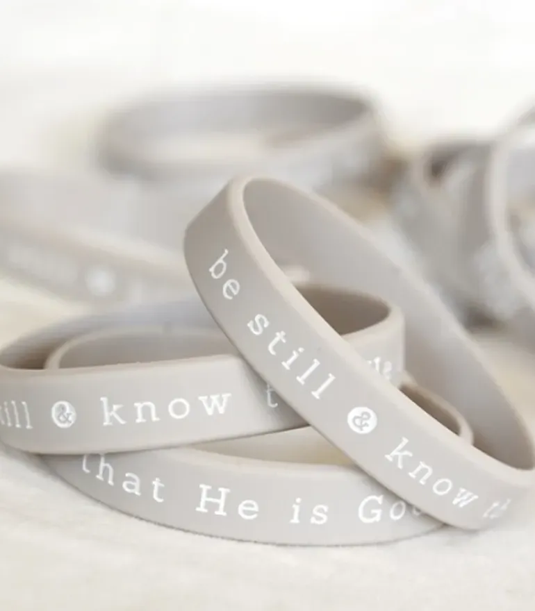 Silikonearmbånd: Be still & know that He is God