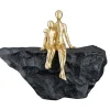 Skulptur: En mors kærlighed, Guld og sort