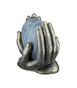 Skulptur: Hjerte i hænder