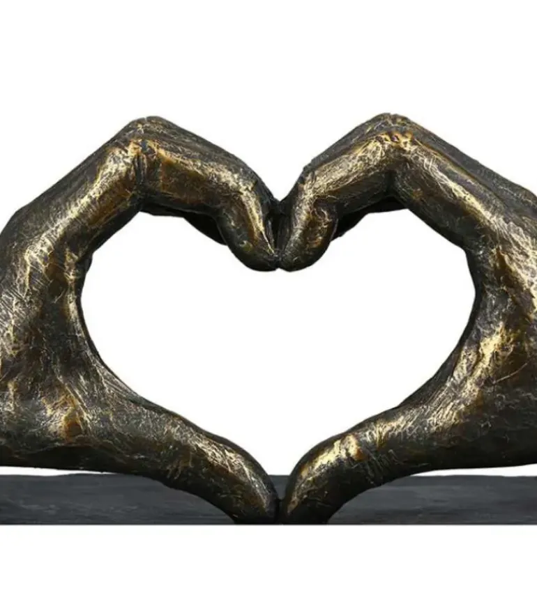 Skulptur, Hjerte lavet af hænder
