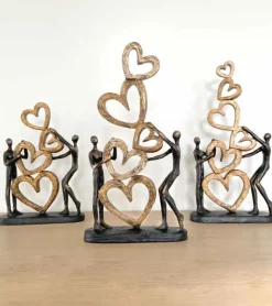 Skulptur: Vi bygger kærlighed, 4 hjerter, 31 cm