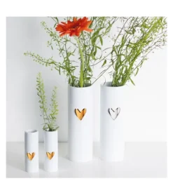 Vase med guld hjerte